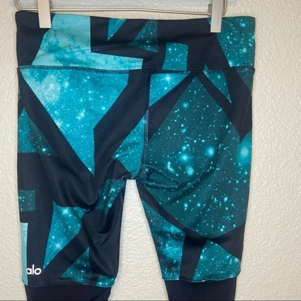 Alo Yoga Goddess Printed‎ Ribbed Leggings Green Space Size Small